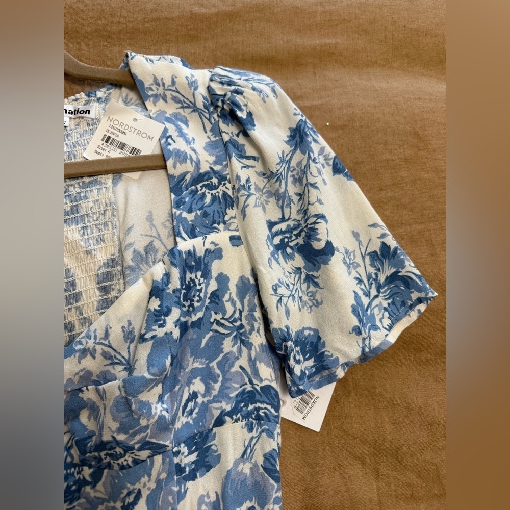 NEW Reformation Floral Blue and White mini Dress sweetheart neckline - Picture 9 of 13
